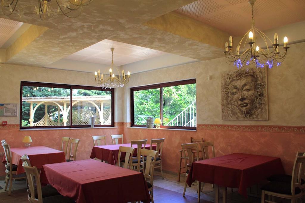 Auberge De Bonpas Logis De France Hotel Avignon Exterior foto